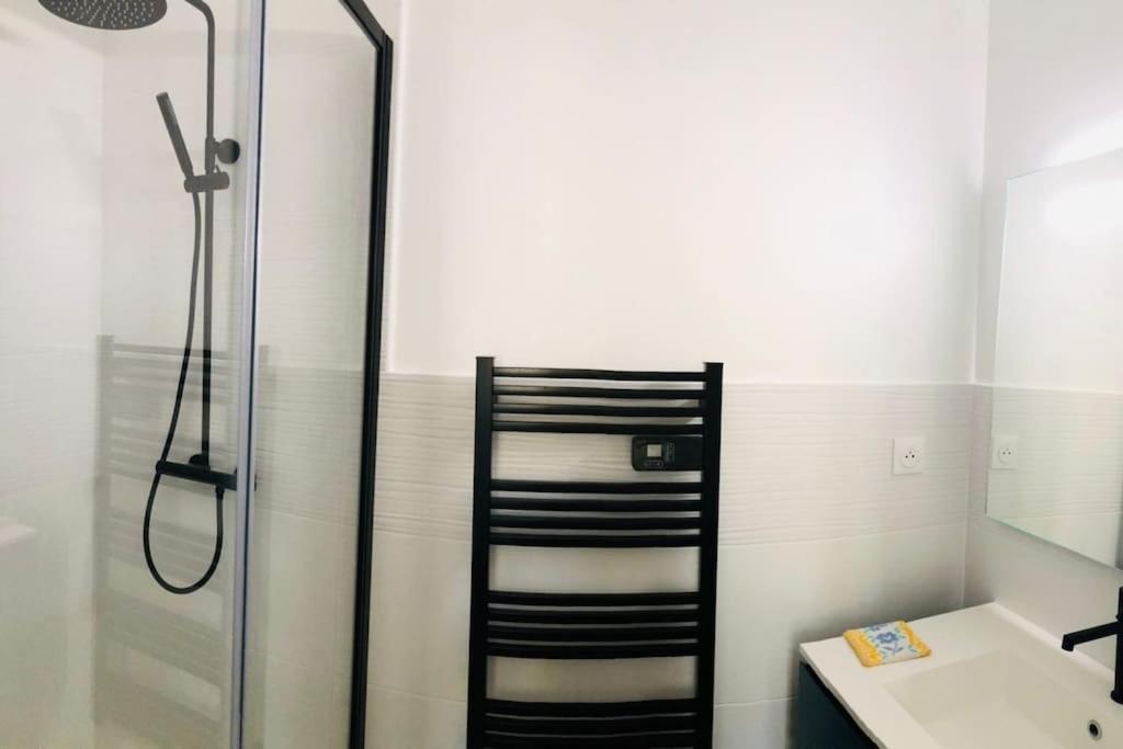 Appartement Standing Hotel Particulier มงต์เปอลิเยร์ ภายนอก รูปภาพ
